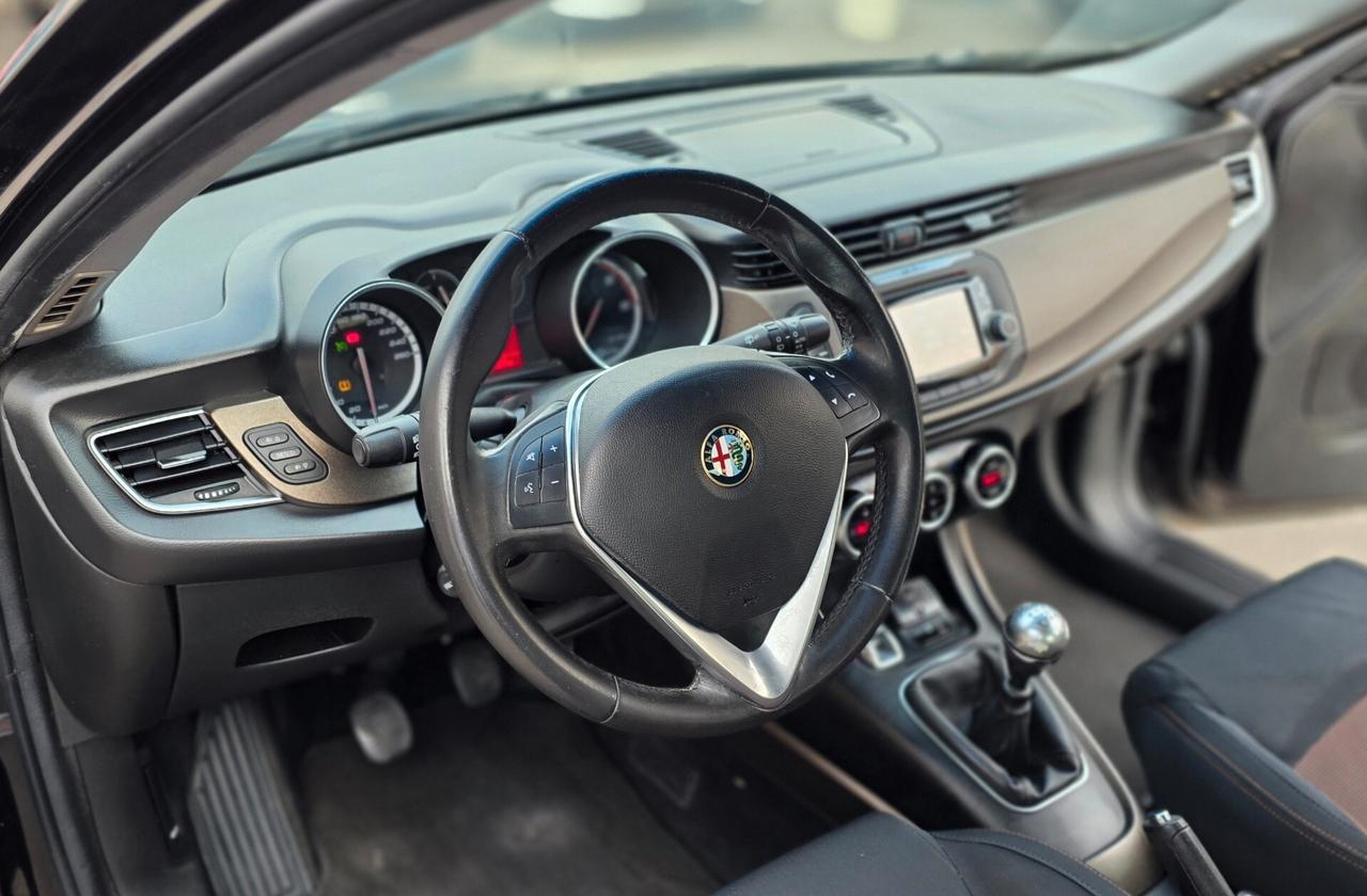 Alfa Romeo Giulietta 1.6 JTDm-2 105 CV Distinctive