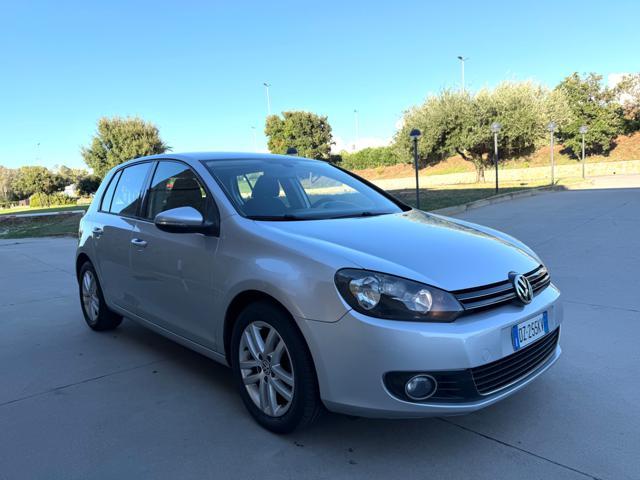 VOLKSWAGEN Golf 1.6 TDI HIGHLINE+NAVI+ALCANTARA+BIZONA