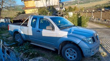 Nissan Navara 2.5 dCi 2 porte King Cab SE