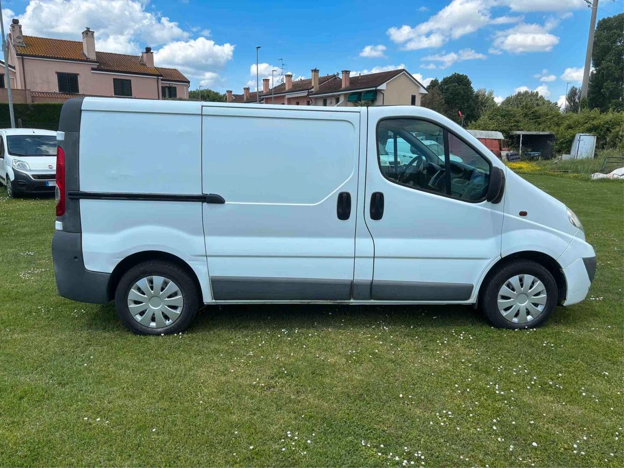 Opel Vivaro 27 2.0 CDTI 120CV PC-TN Furgone