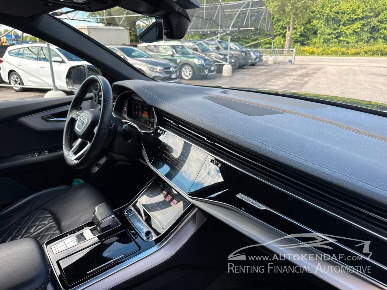 Audi Q8 55 3.0 tfsi e Sport quattro tiptronic