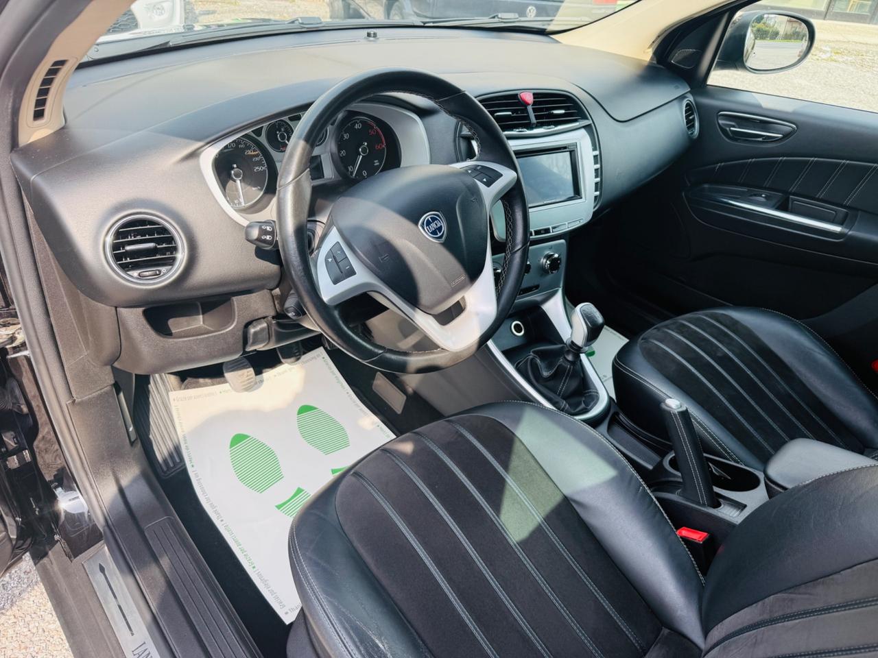 Lancia Delta 1.6 MJT DPF Gold