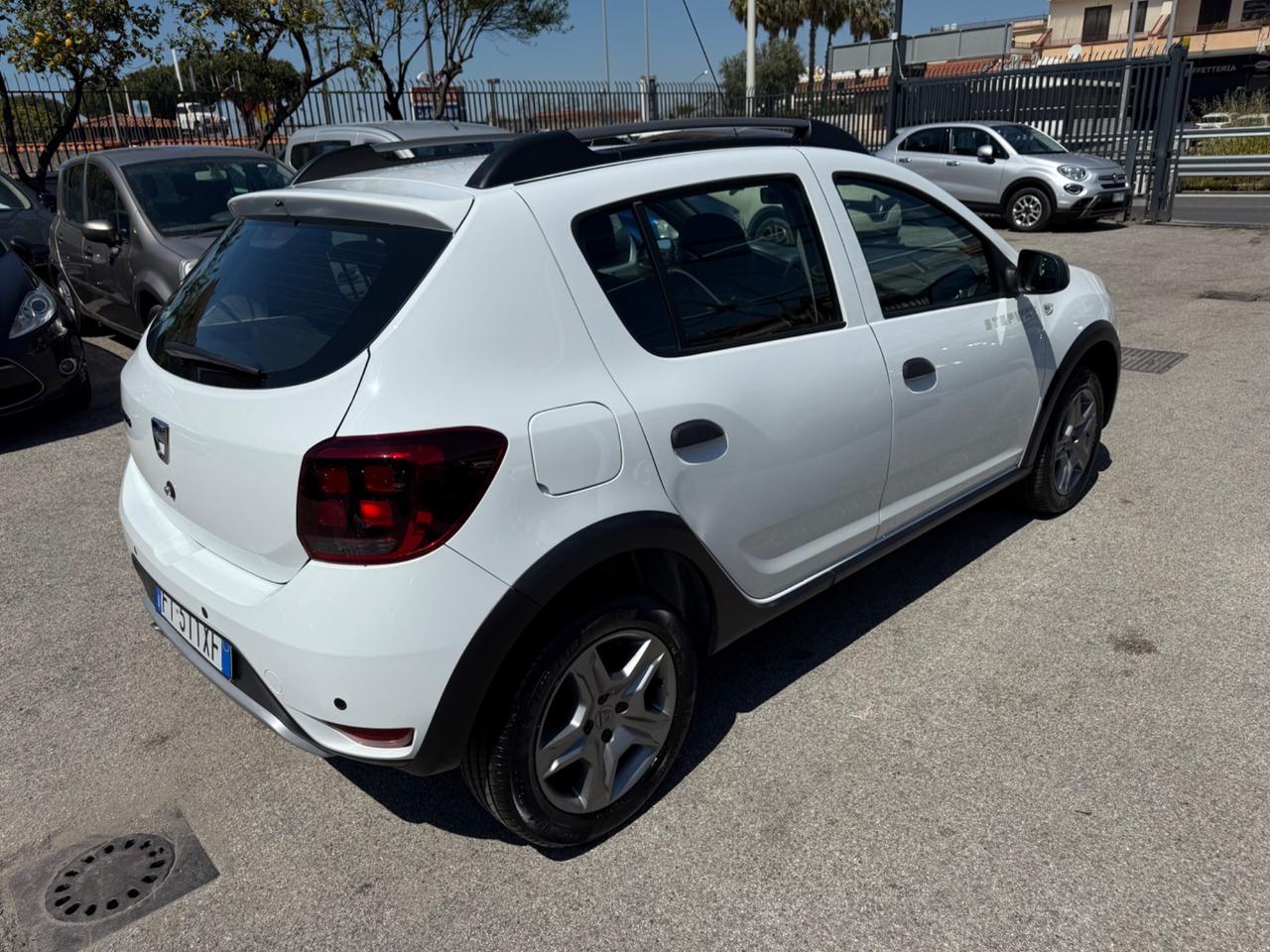 Dacia Sandero Stepway 0.9 TCe Turbo GPL 90 CV S&S Laureatè