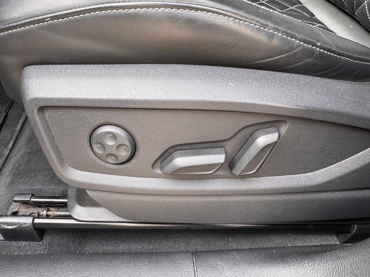 Audi Q5 2.0 TDI 190 CV S-LINE quattro S tronic Sport