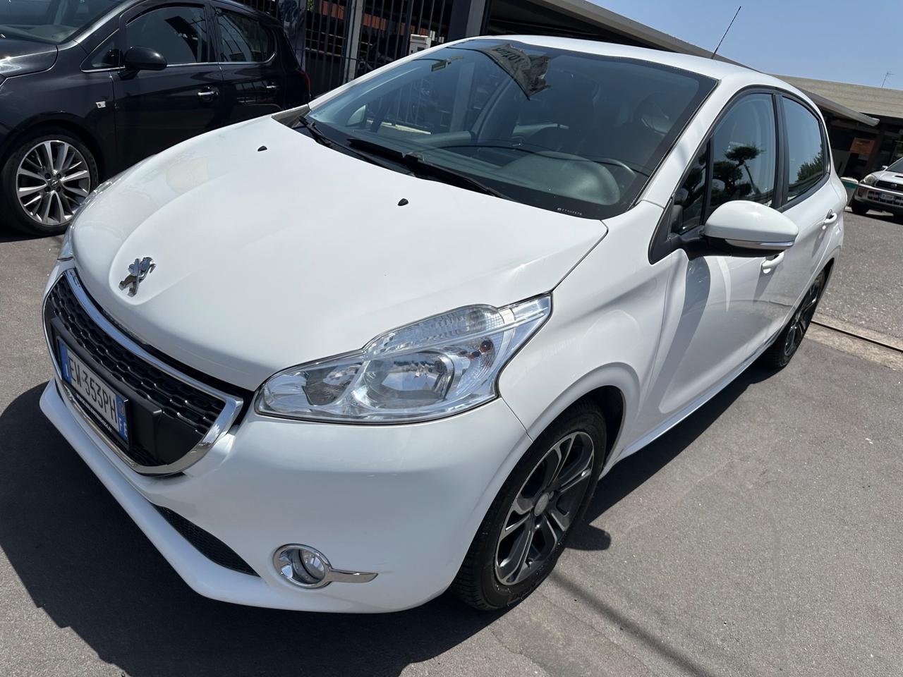 Peugeot 208 1.4 HDi 68 CV 5 porte Active