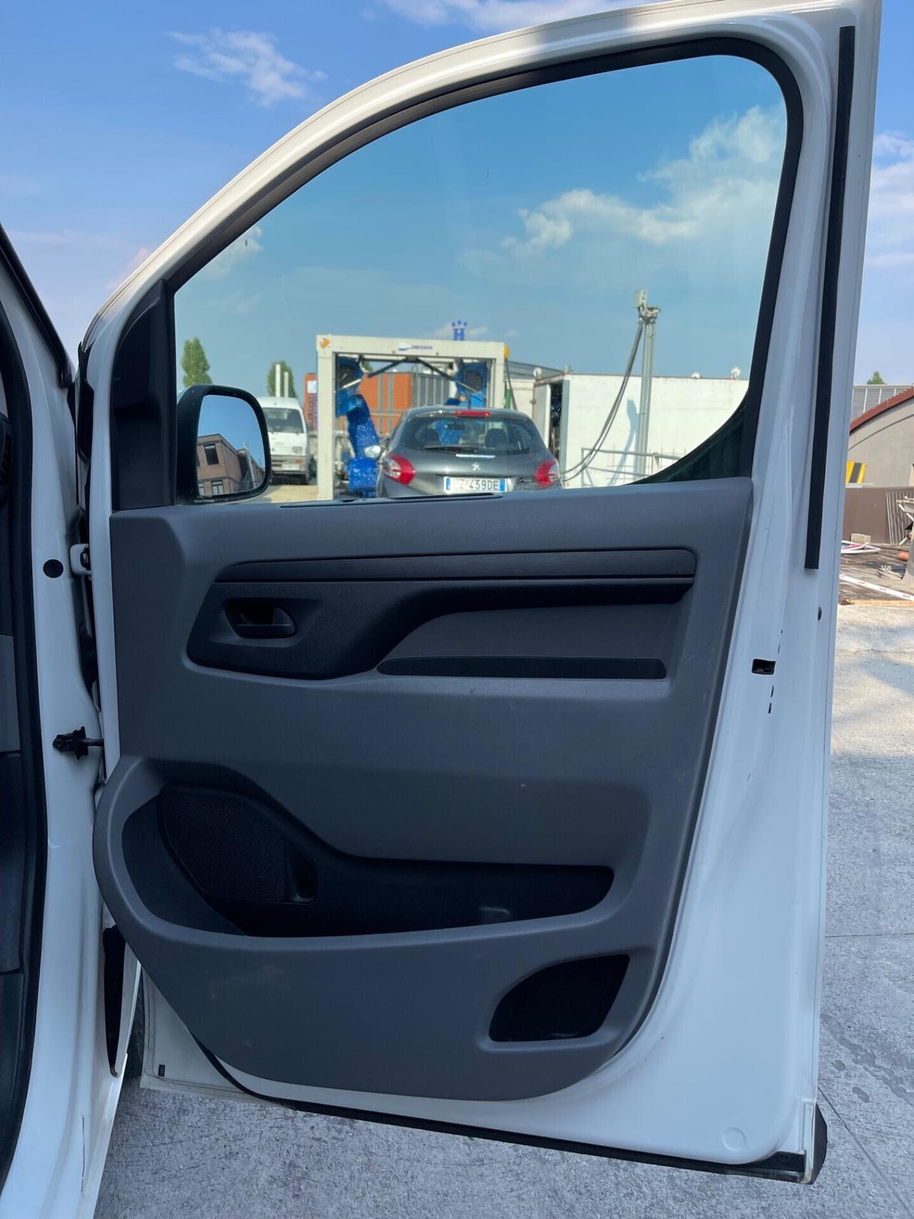 Peugeot Expert 2.0 BlueHDi 150 L3 Long IVA Esposta