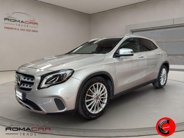 MERCEDES-BENZ GLA 180 AUTOMATICA! PELLE FARI LED NAVI SENSORI TELECAMERA