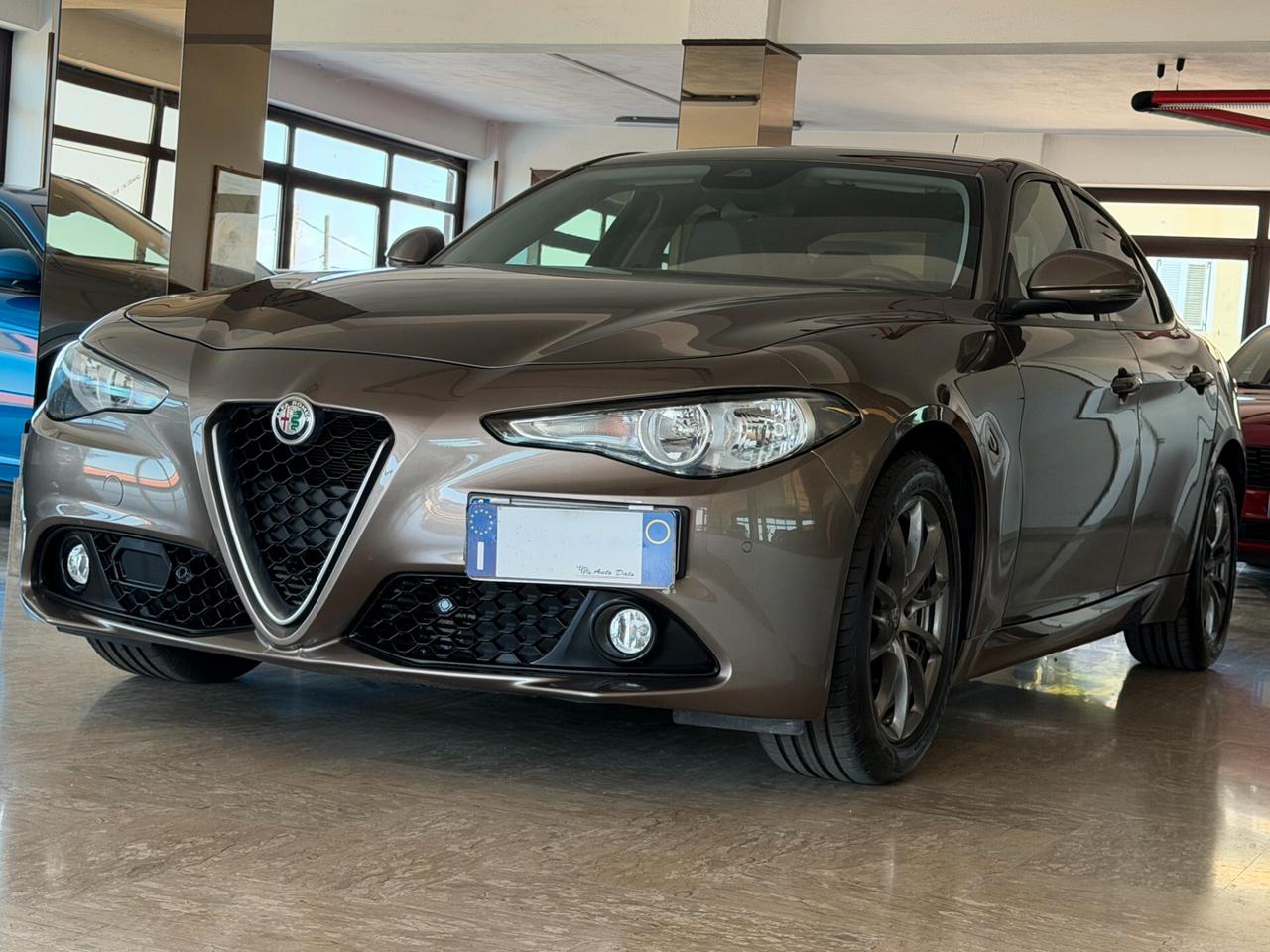 Alfa Romeo Giulia 2.2 TURBODIESEL 180 cv. SUPER (Nav)