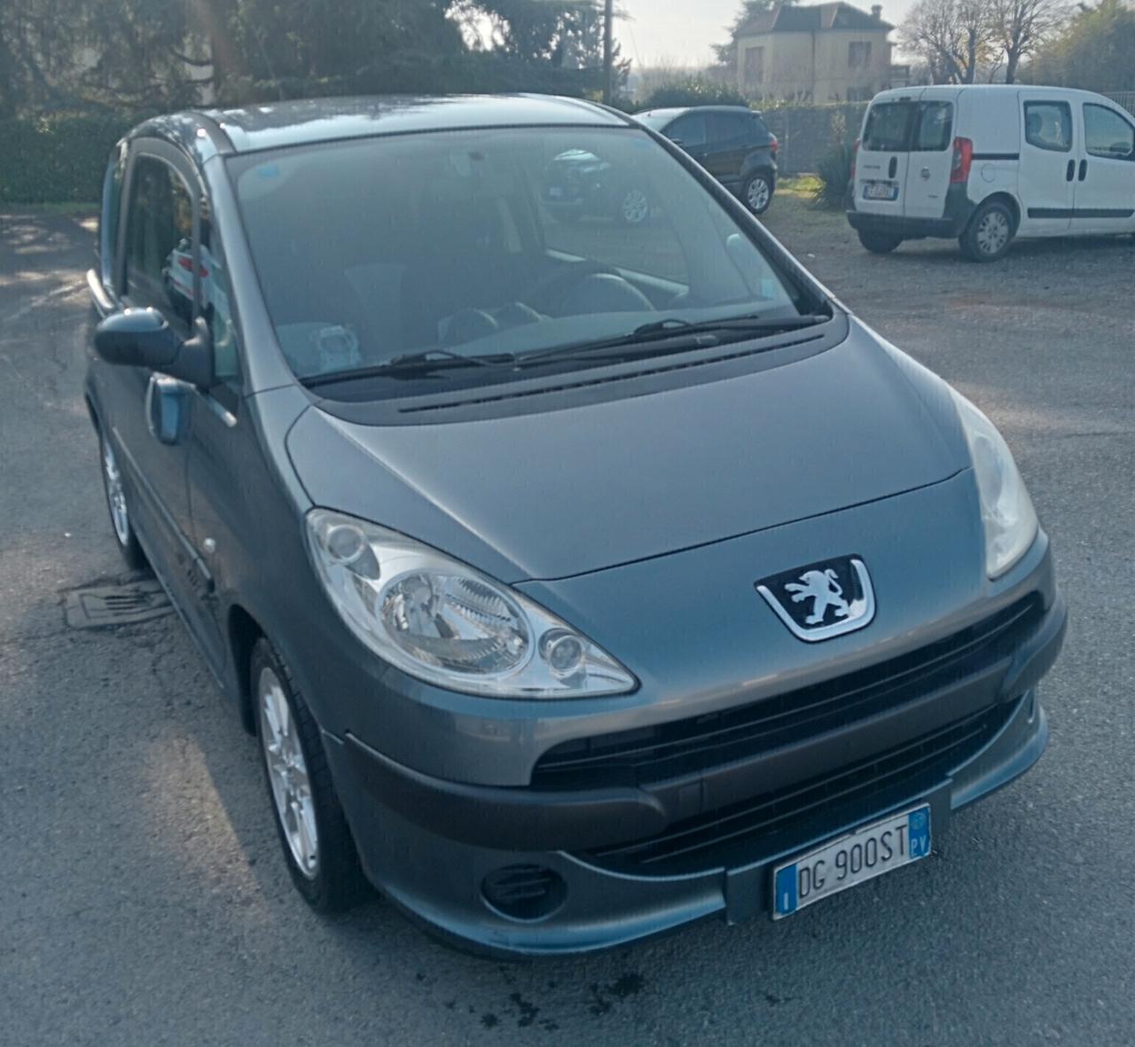Peugeot 1007 1.4 Trendy 112.000 Km X Neopatentati