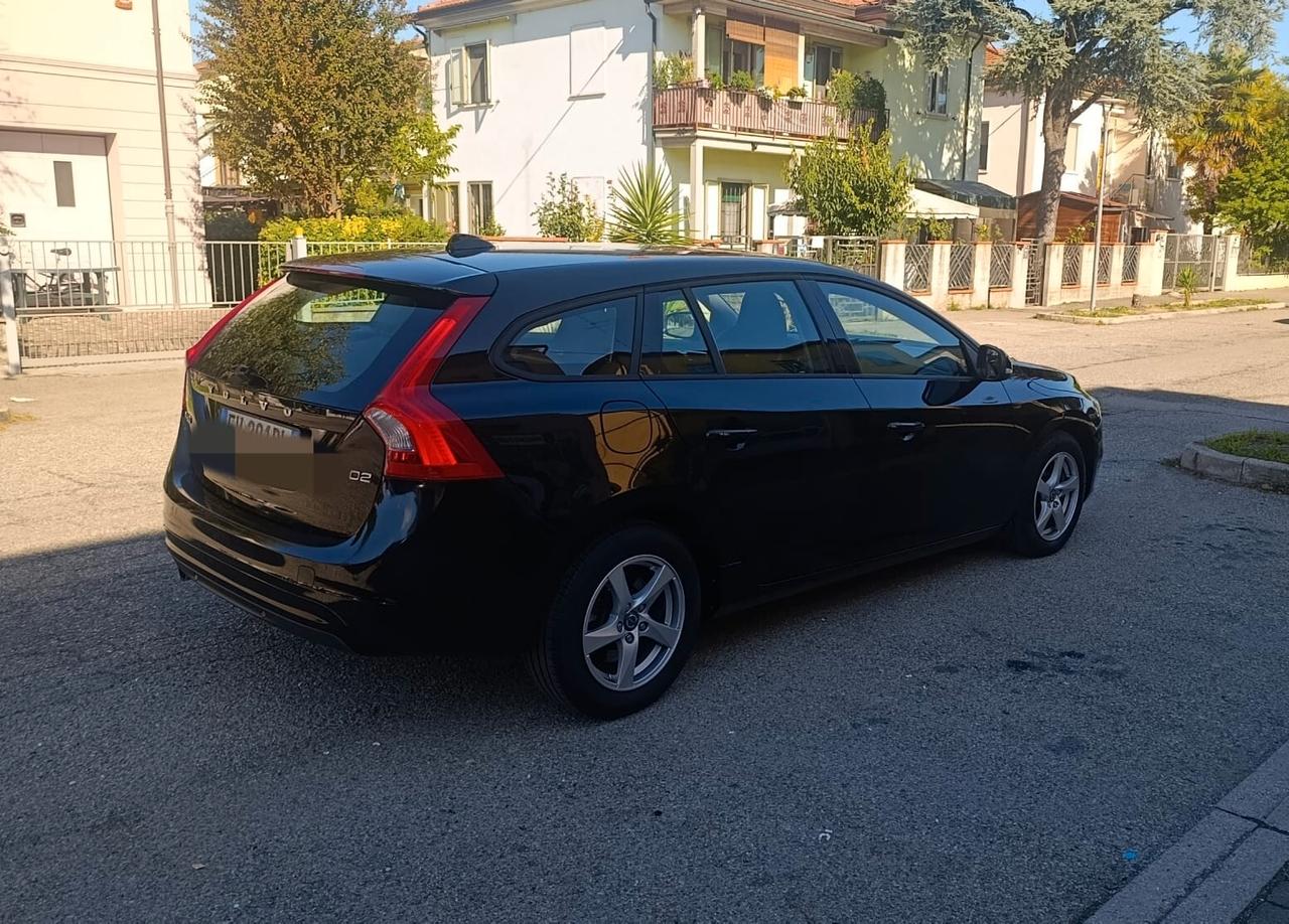 Volvo V60 D2 1.6
