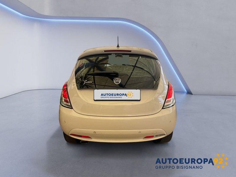 Lancia Ypsilon 1.2 69cv GPL Ecochic Gold