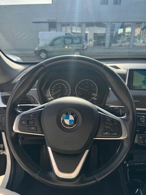Bmw X1 sDrive18d xLine autom- 2017