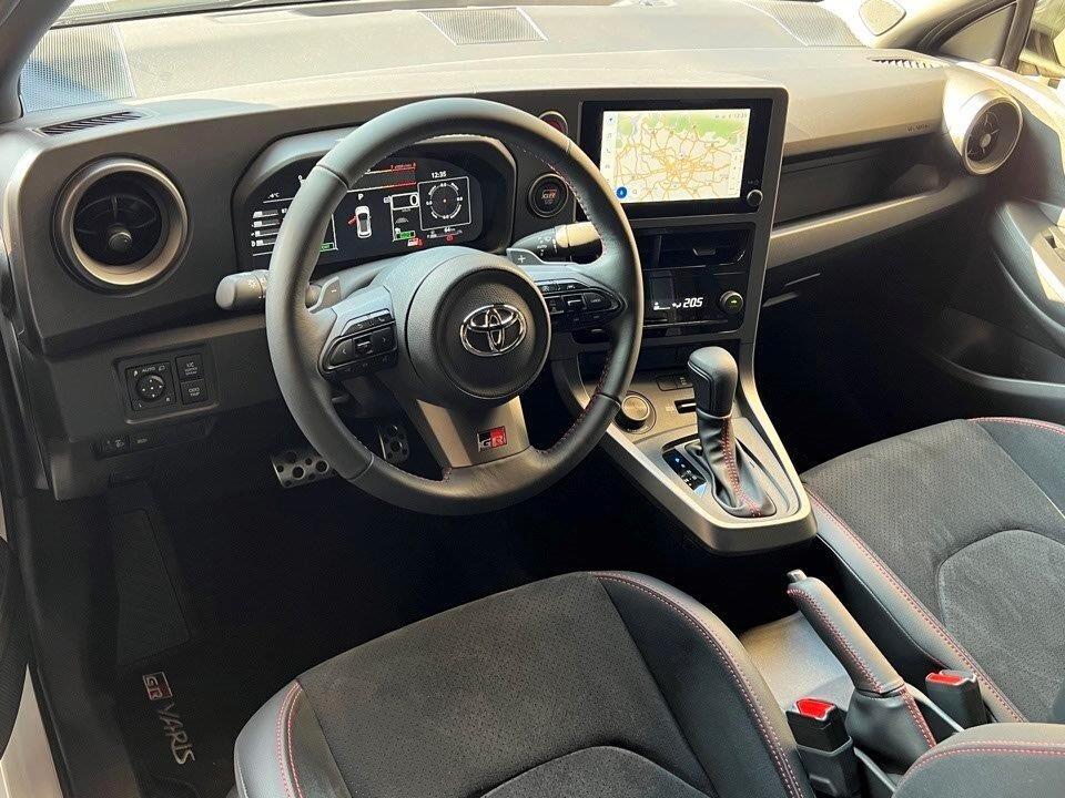 Toyota Yaris 1.6 Turbo GR Circuit DAT-8