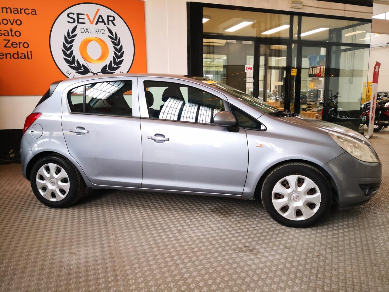Opel Corsa 1.2 5 porte Enjoy