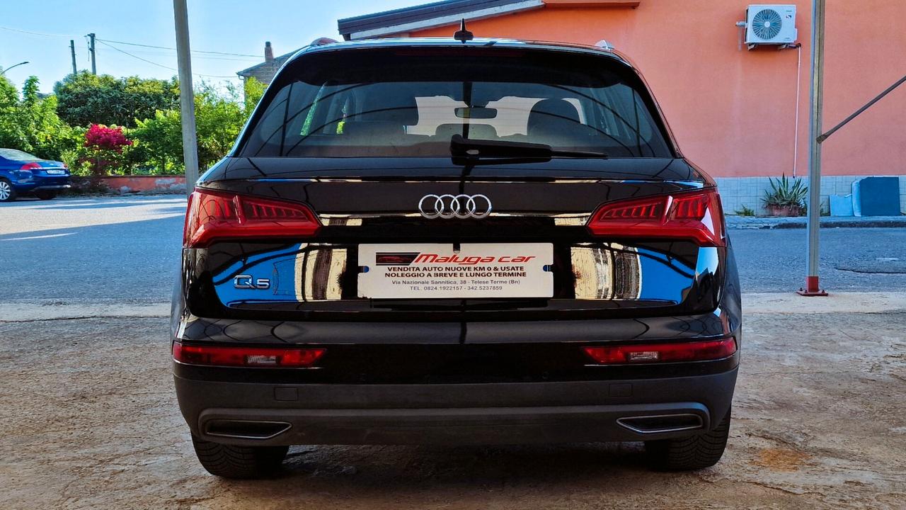 Audi Q5 30 TDI S tronic Business