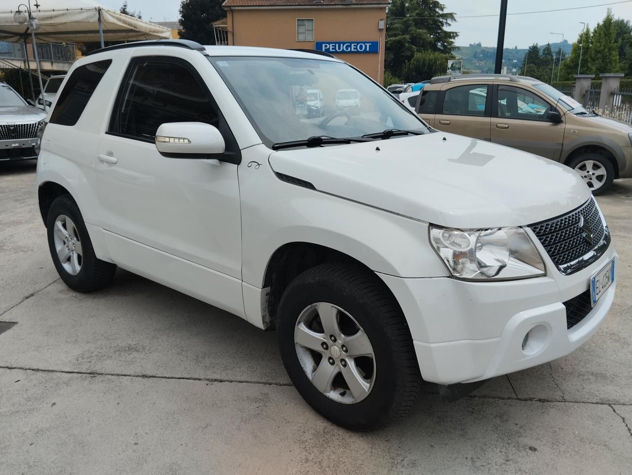 Suzuki Grand Vitara 1.6 16V 3 porte Offroad