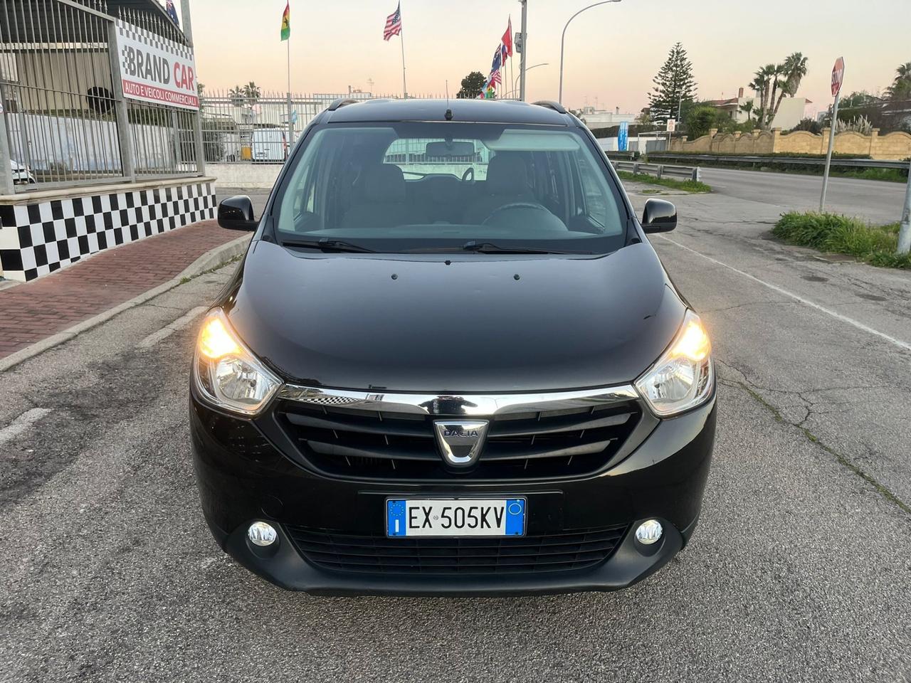 Dacia Lodgy 1.5 dCi Lauréate Gancio traino Unipro 2014