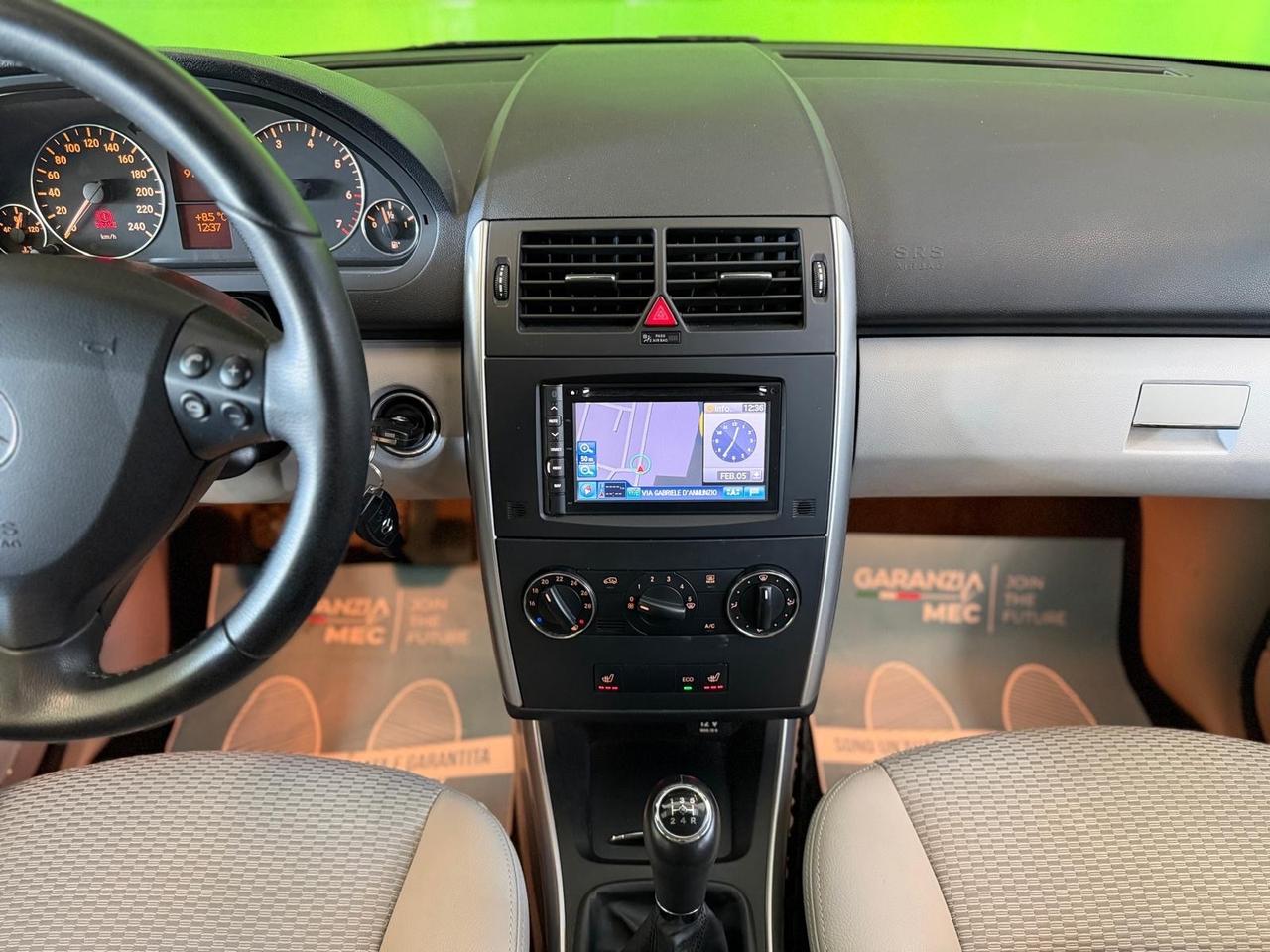 Mercedes benz A160 BlueEFFICIENCY PREMIUM