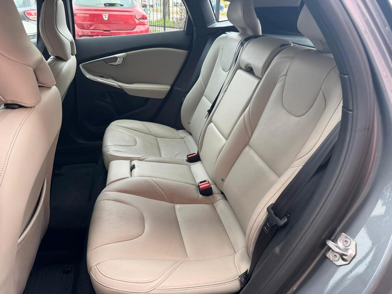 Volvo V40 2.0 t2 122cv Plus