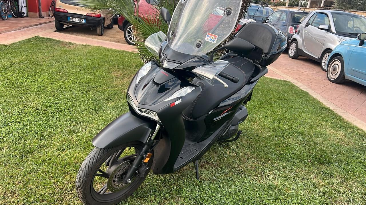 Honda SH 150 SPORT