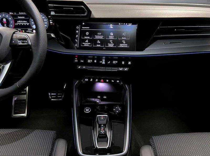 Audi A3 35 TFSI MHEV 150cv S-Tronic S-LINE (Tetto Apribile, HiFi SONOS, Matrix LED, Safety Plus)