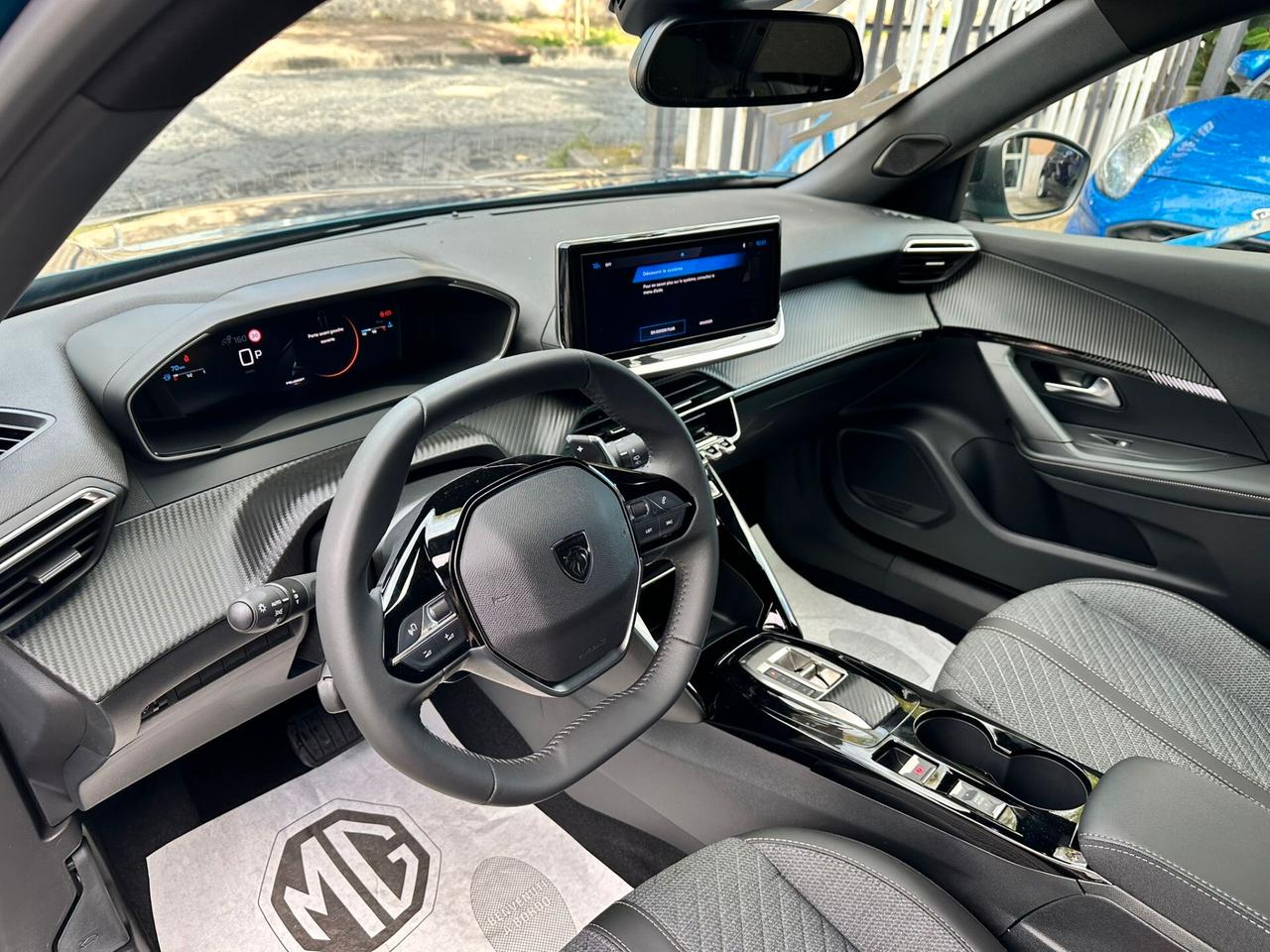 Peugeot 2008 PureTech 130 S&S EAT8 Allure