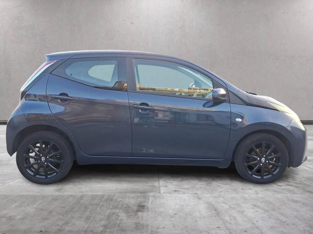 Toyota Aygo 5 Porte 1.0 VVT-i x-play