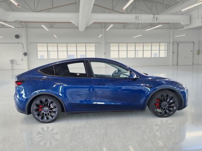 TESLA MODEL Y 75 kWh Performance Dual Motor 4WD aut