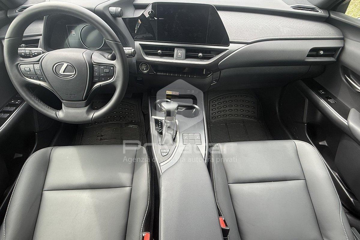 LEXUS UX Hybrid F Sport