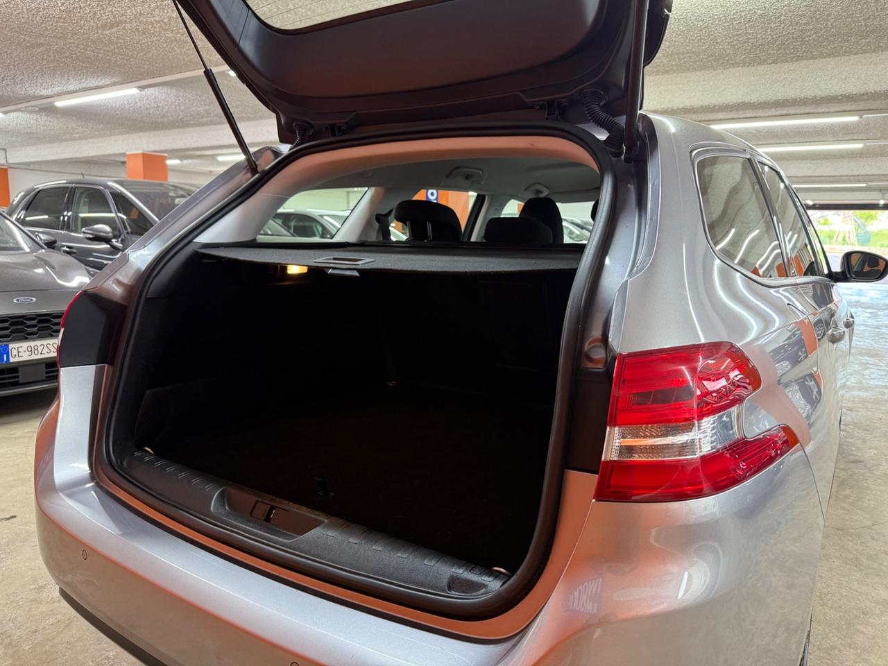 Peugeot 308 PureTech Turbo 130 S&S SW Allure