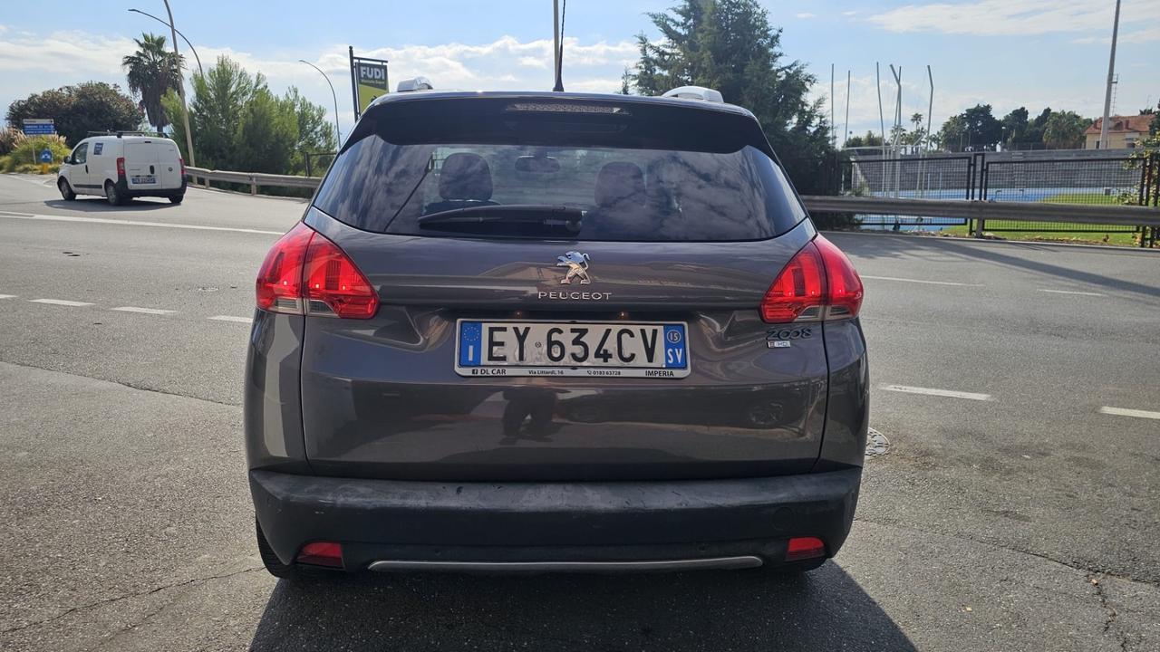 Peugeot 2008 BlueHDi 100 Allure