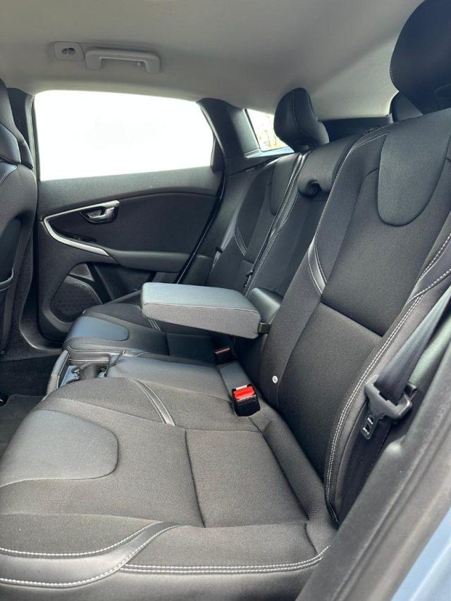VOLVO V40 2.0 120cv D2 Geartronic Business Plus FULL LED