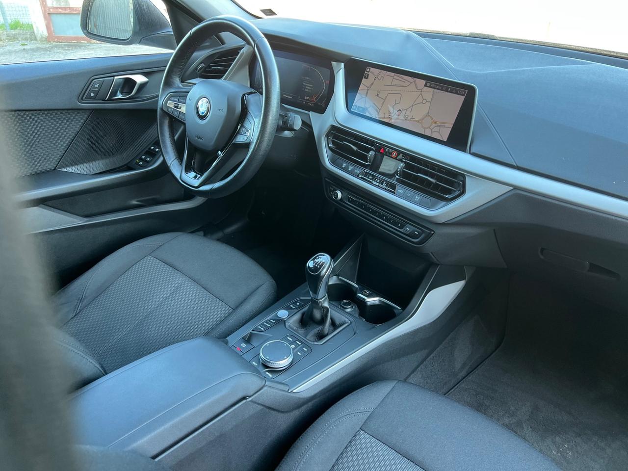 BMW 118i Business Advantage 140cv FINANZIABILE