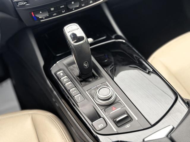 MASERATI Levante V6 Diesel 250cv AWD Granlusso (Tetto/APP/Retro)