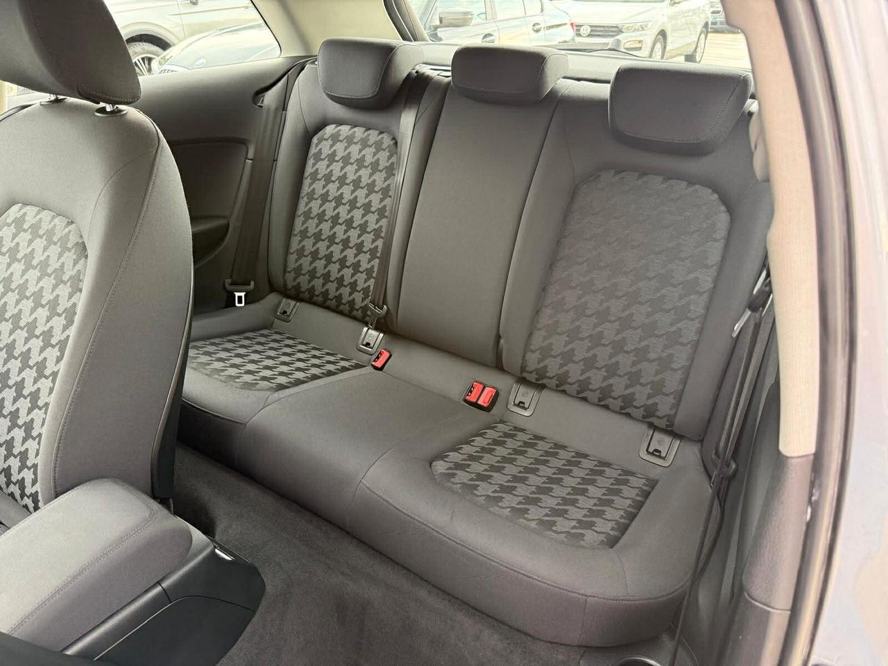 Audi A3 1.6 TDI 110CV E6 -3 Porte- UNIPRO