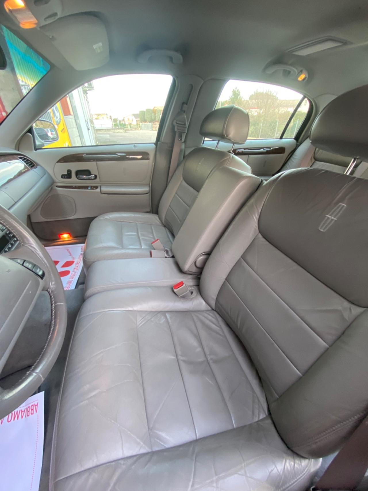 Lincoln Town car GPL 4.6 FULL 33.000km