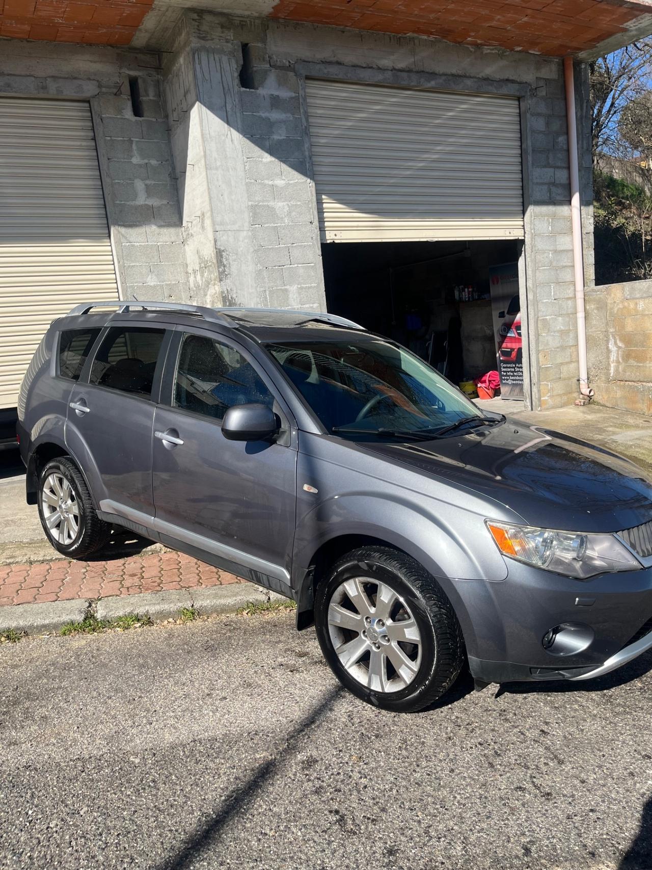 Mitsubishi Outlander 2.0 DI-D Intense DPF