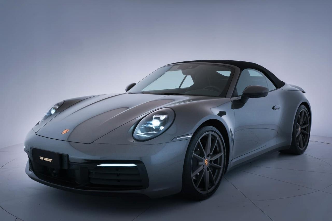 Porsche 911 Cabrio 3.0 Carrera auto