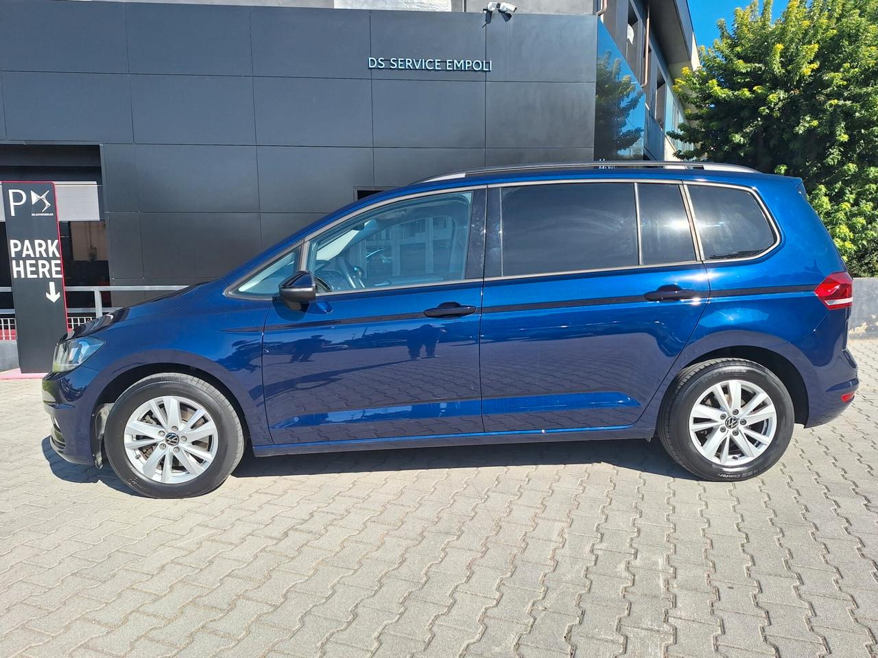 Volkswagen Touran 2.0 TDI 122 CV 7 POSTI Allestimento Business - Unico Proprietario Iva Esposta