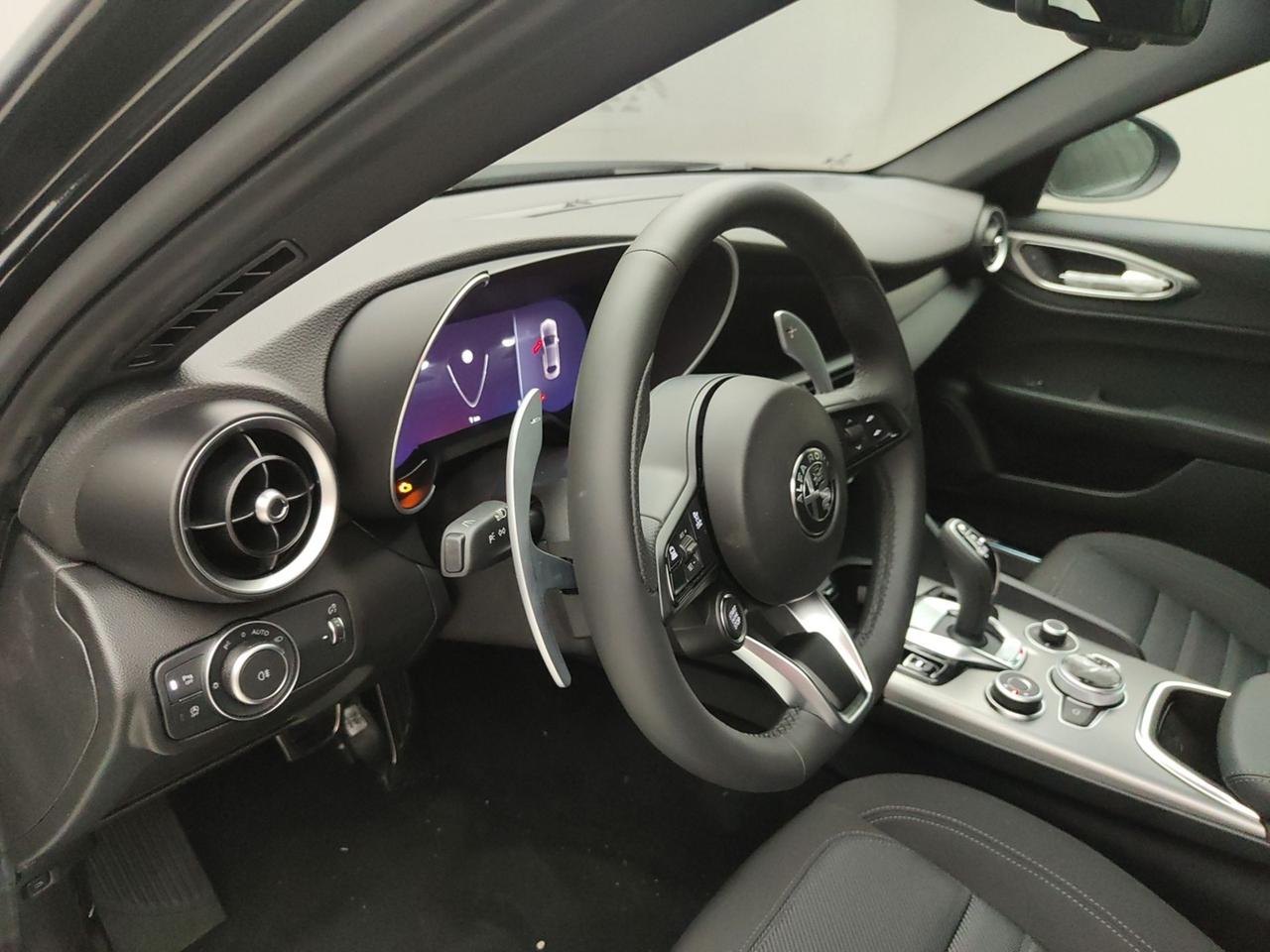 ALFA ROMEO Giulia 2023 2.2 TD 160CV SPRINT AT8