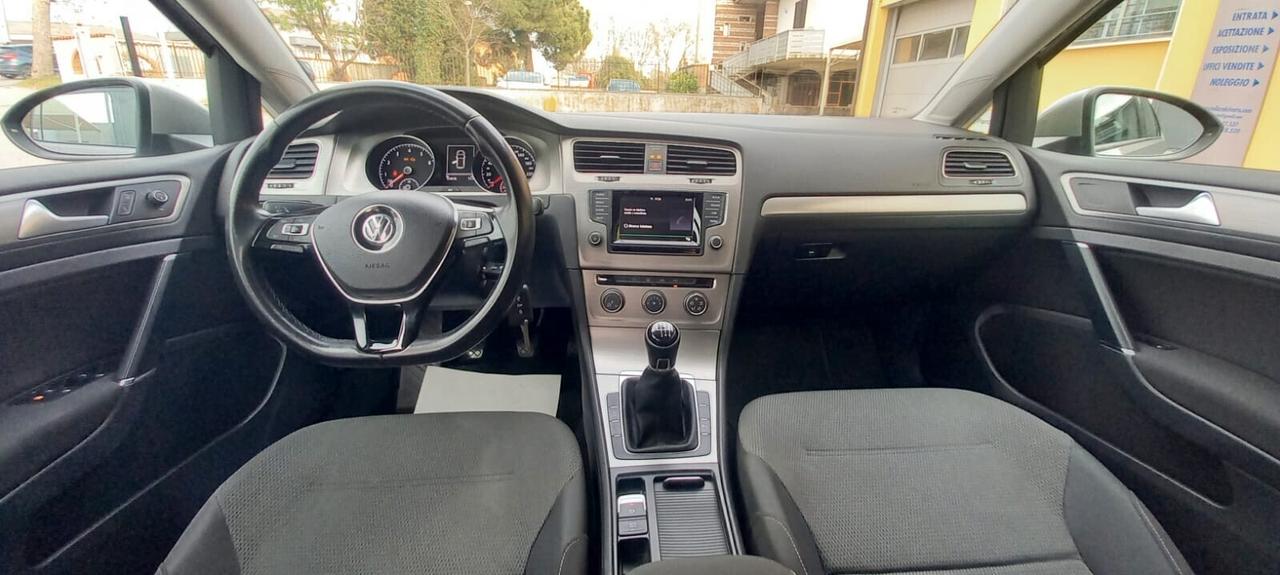 Volkswagen Golf 7 Blue Motion Tech cc. 1.4 Benzina Manuale 6 Marce 5 Porte 5 Posti Navigatore UTILIZZABILE X I NEOPATENTATI 2025...!!!!
