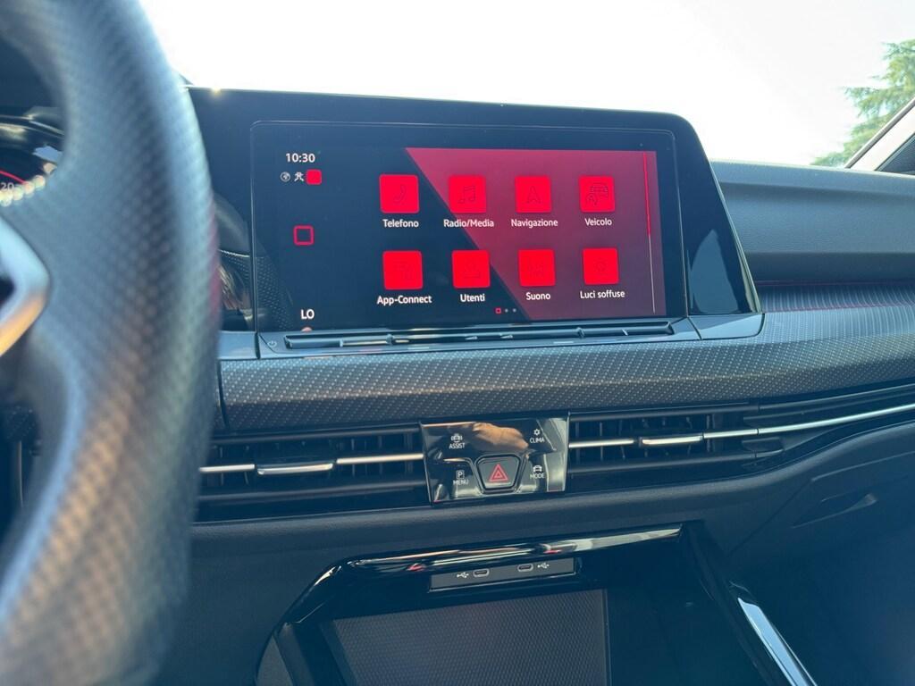 Volkswagen Golf 1.5 etsi 130CV DSG R-Line (MHEV)