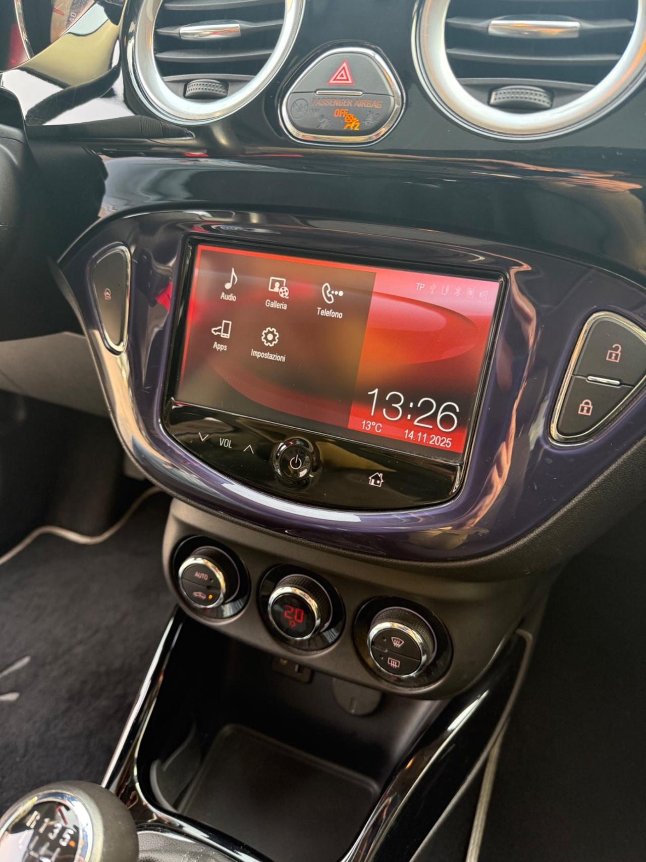 Opel Adam 1.2 70 CV White/Black Link