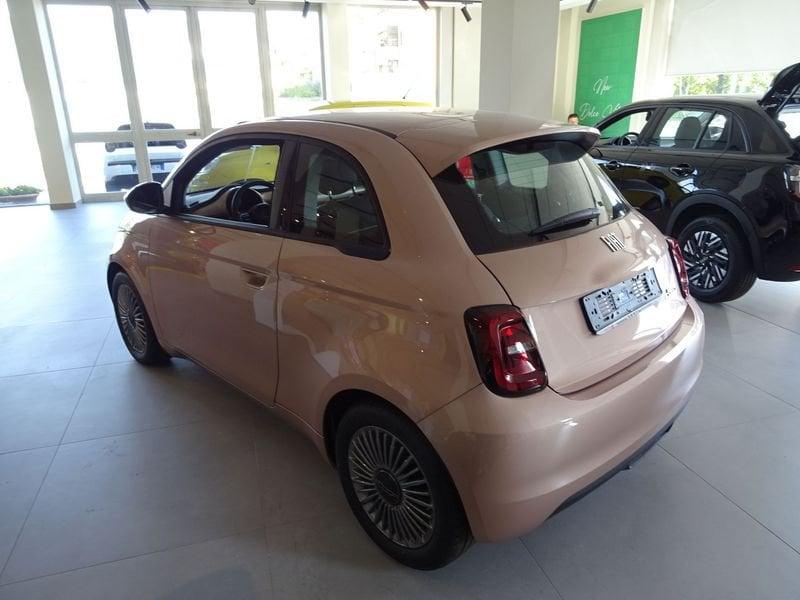 FIAT 500 500e Berlina 23,8 kWh