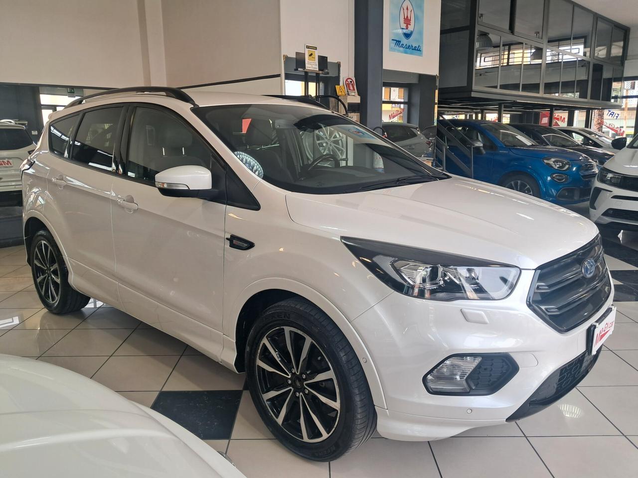 Ford Kuga 1.5 TDCI 120 cv ST-Line