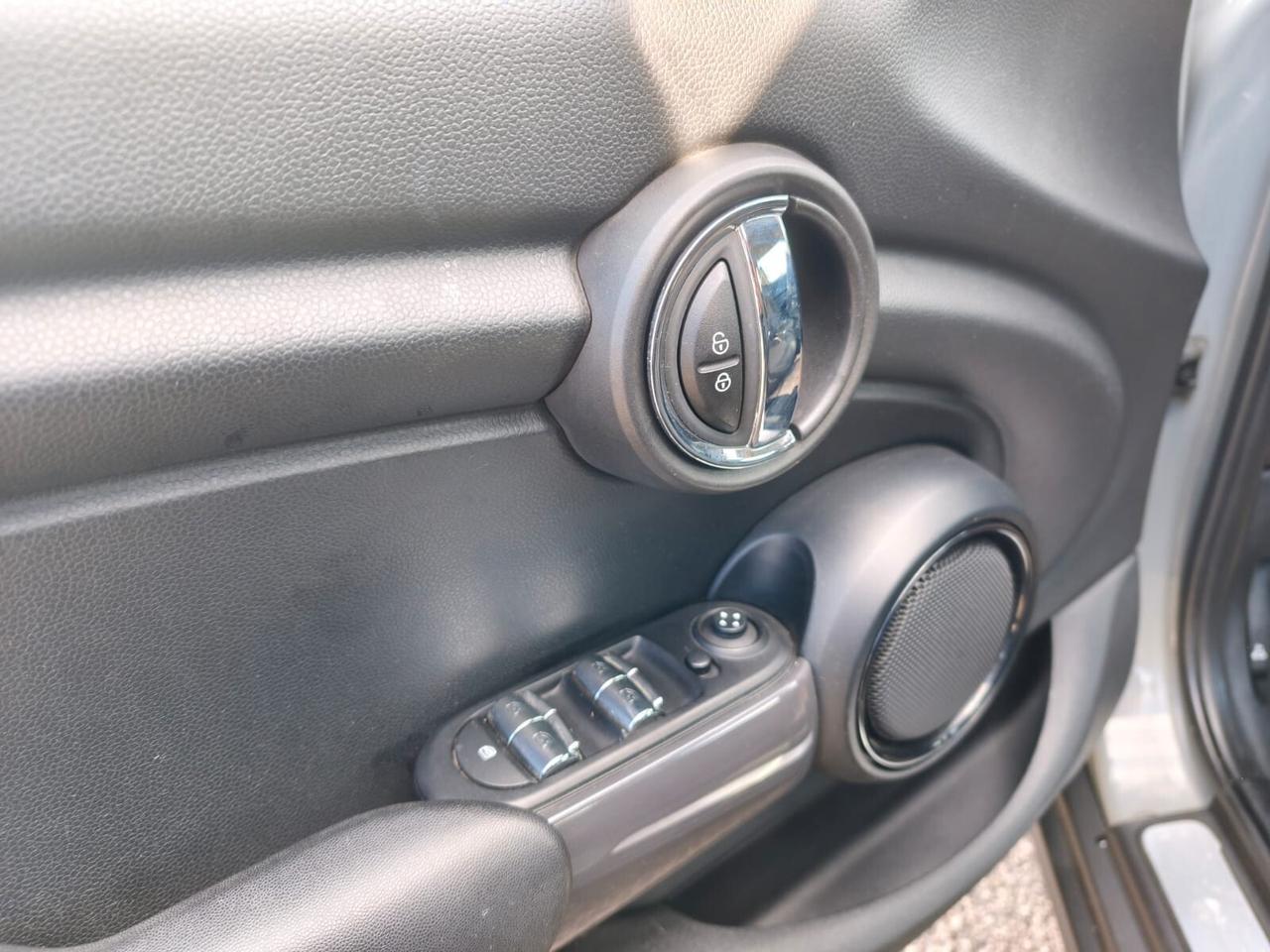 MINI 1.2 ONE 75CV 5 PORTE