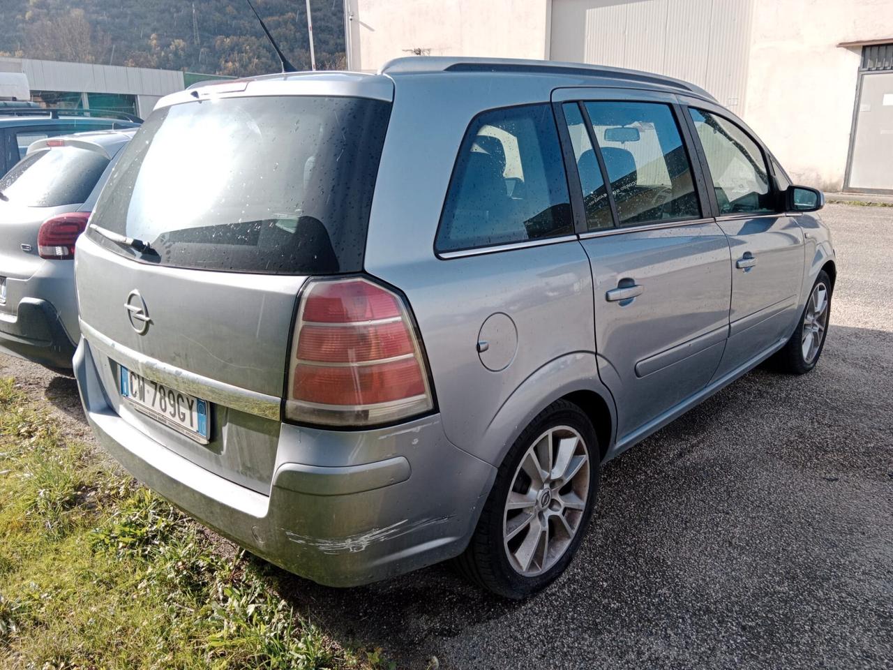 Opel Zafira