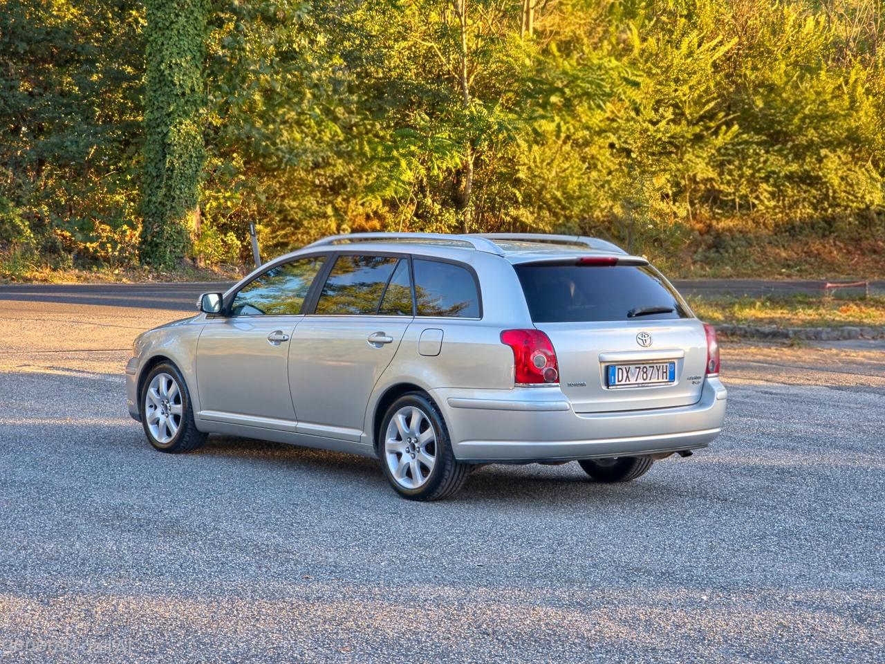 Toyota Avensis 2.0 D-4D Wagon CV-126 E4 Manuale NEO 2009