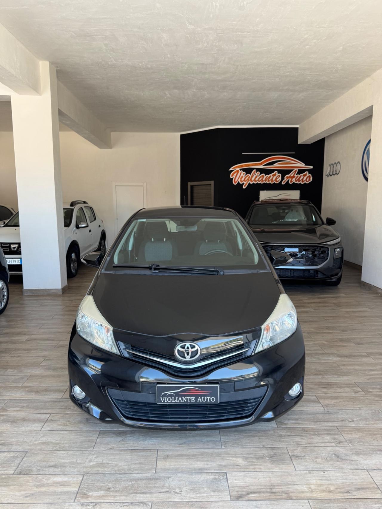 Toyota Yaris 1.4 D-4D 5 porte Lounge