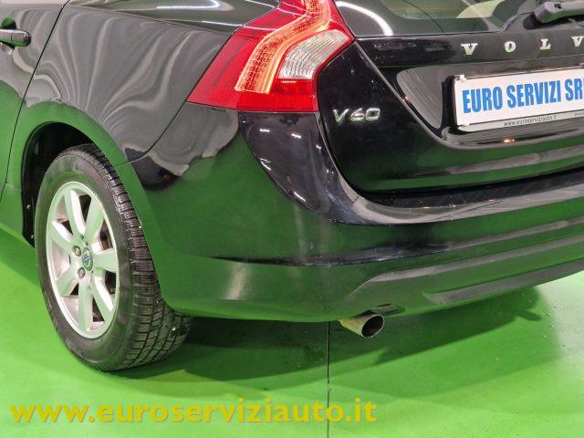 VOLVO V60 T3 Powershift Kinetic